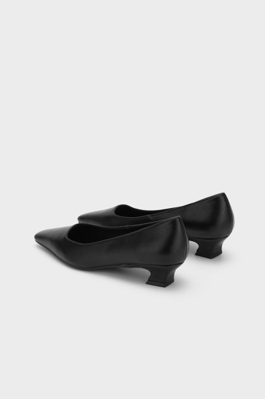 SQUARE TOE SCULPTURE HEEL PUMP