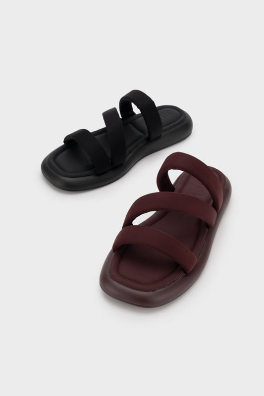 PADDED STRAPPY FLAT SLIDE