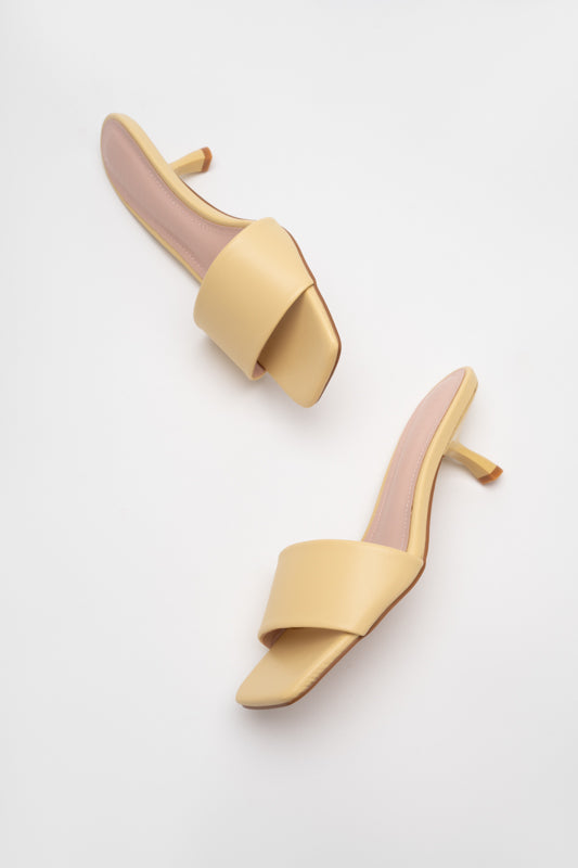 SCULPTURE SPRAY HEEL SLIDE