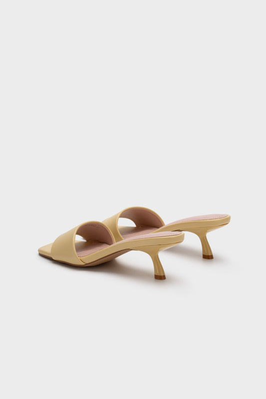 SCULPTURE SPRAY HEEL SLIDE